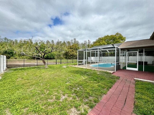 Building Photo - 5333 Casa Nueva Dr