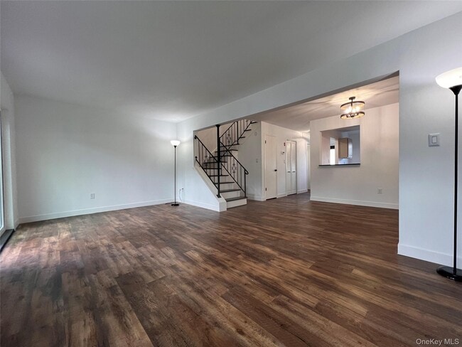 Building Photo - 524 Saracino Dr