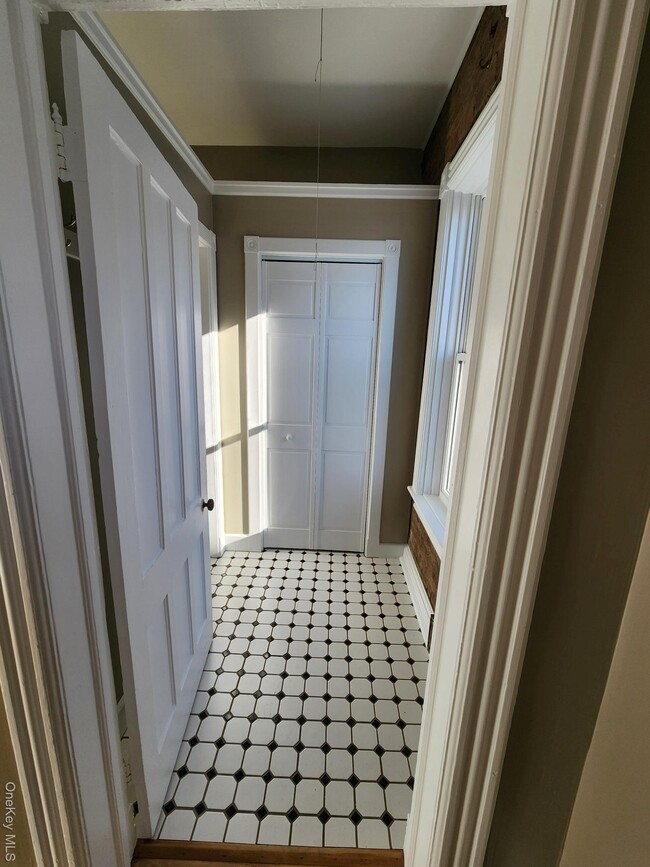 Building Photo - 1 Shatzell Ave