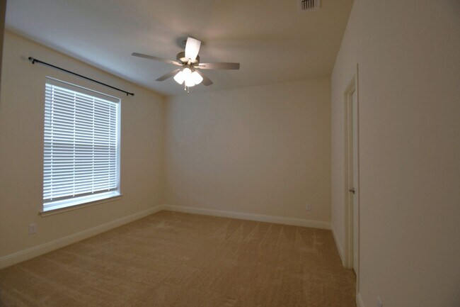 Building Photo - 6067 Hamilton Mdws Wy