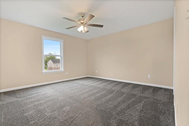 Building Photo - 1618 Ravine Trl