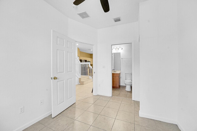 Building Photo - 1213 Lucaya Dr