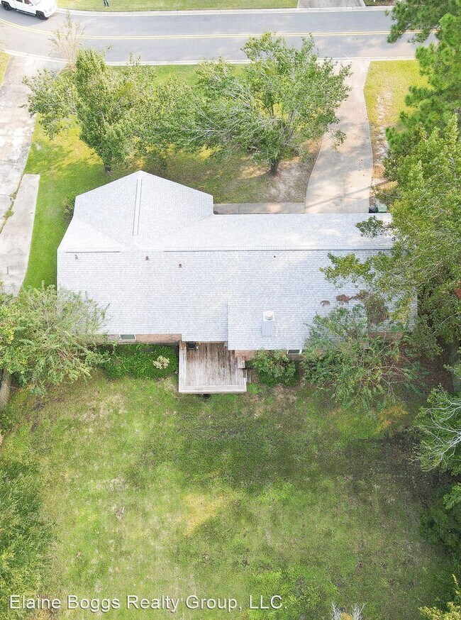 Building Photo - 3 br, 2 bath House - 302 Quail Run Drive