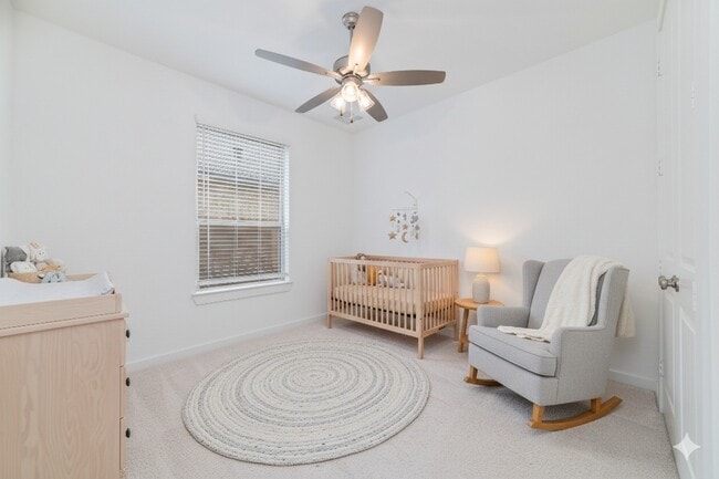 Building Photo - 925 Crystal Bnd Ln