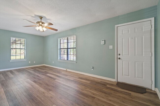 Building Photo - East Fairhope Full Brick