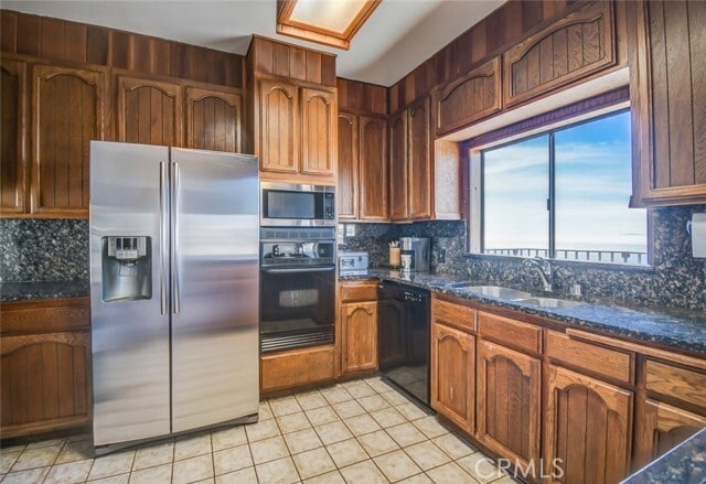 Building Photo - 751 Bolsana Dr