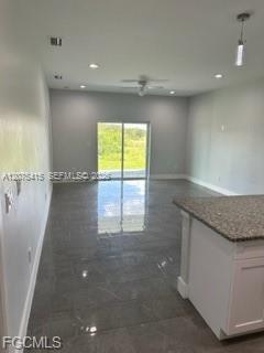 Building Photo - 2606 Sunniland Blvd