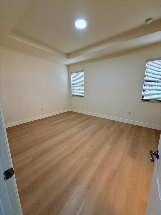 Building Photo - 6561 N Anise Ct