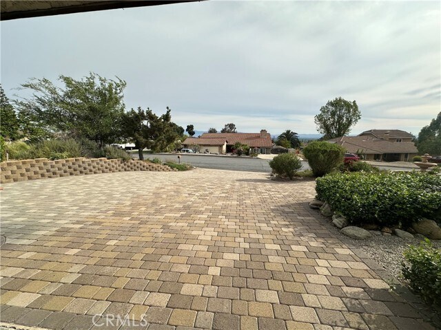 Building Photo - 9388 Valley View St