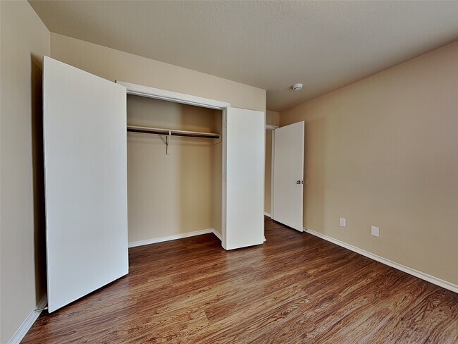 Building Photo - 2802 Wisner Cir