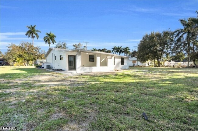 Building Photo - 356 New York Dr