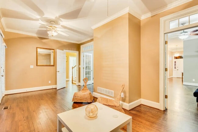 Building Photo - 2531 Old Salem Cir SE
