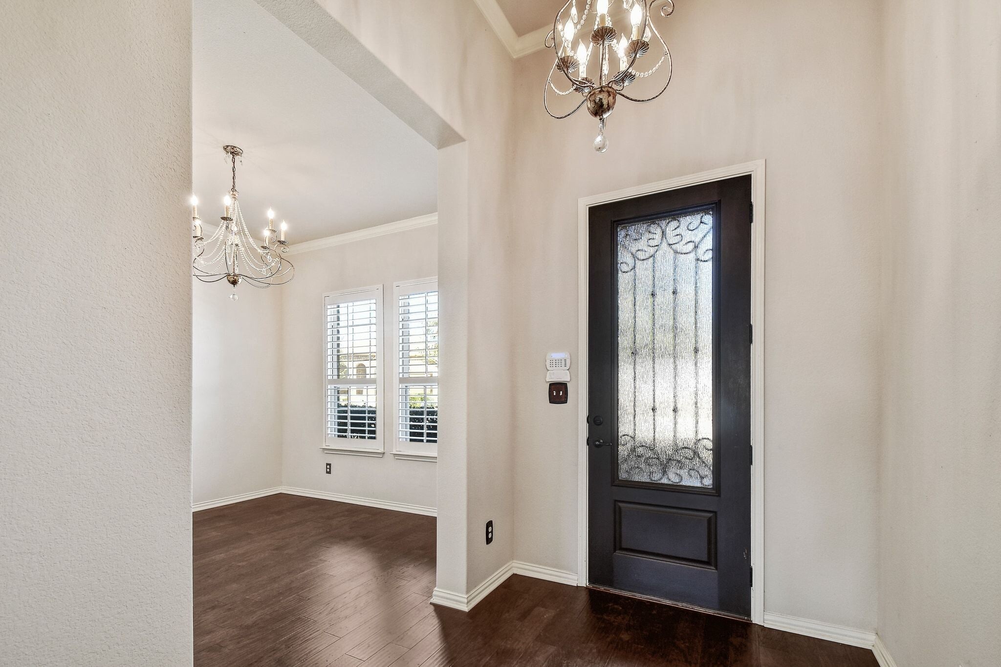 Building Photo - 112 Tulip Garden Trl