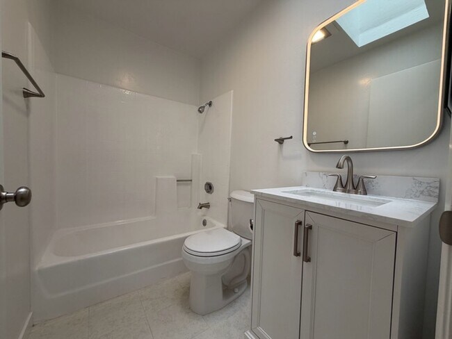Building Photo - 4783 Mayflower Way