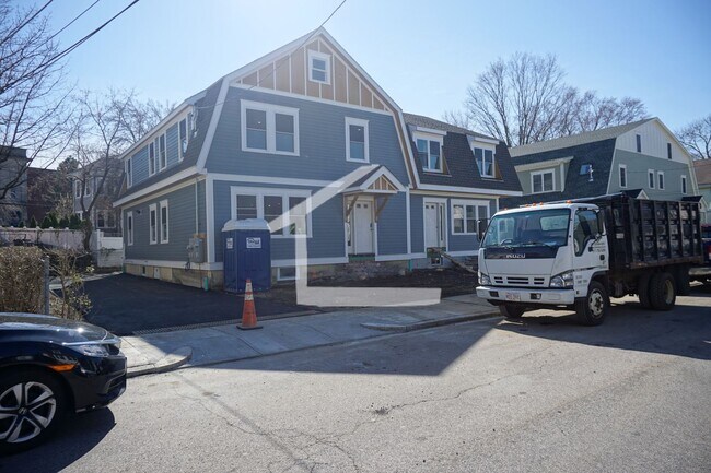 Building Photo - 14 Bothwell Rd