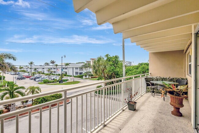 Building Photo - 4500 S Ocean Blvd