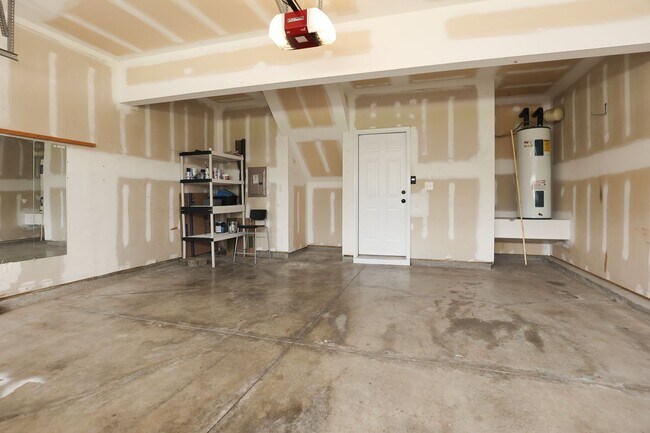 Building Photo - The Landing at Mill Creek community!  Washer / Dryer included
