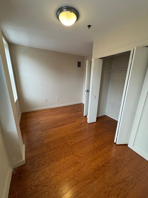 Building Photo - 534 Commonwealth Ave