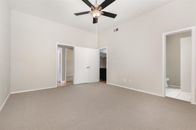 Building Photo - 10438 High Hollows Dr
