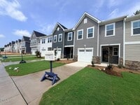 Building Photo - 228 Deercroft Dr