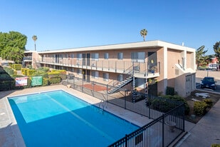 Building Photo - Ashwood Apartments