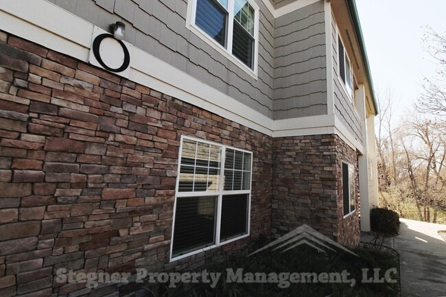 Building Photo - Great Condo with Garage in South Ft. Collins