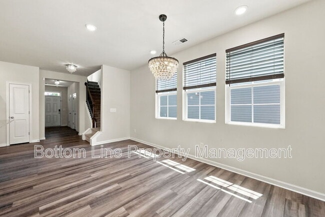 Building Photo - 6331 Andante Ave