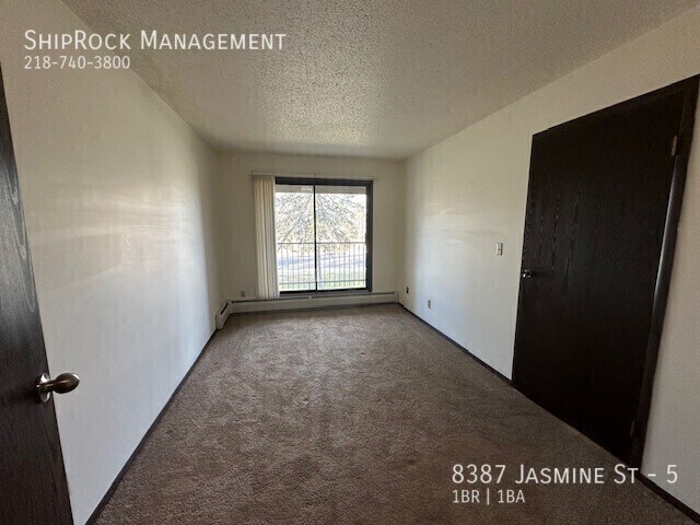 Building Photo - 8387 Jasmine St