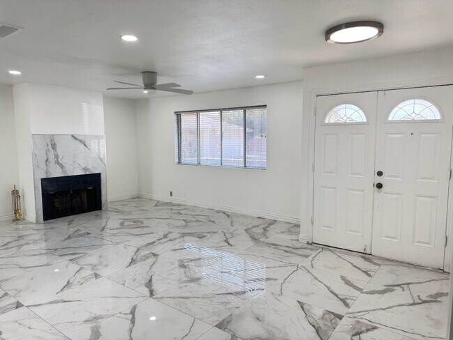Building Photo - Dobson Ranch 4 bedroom rental