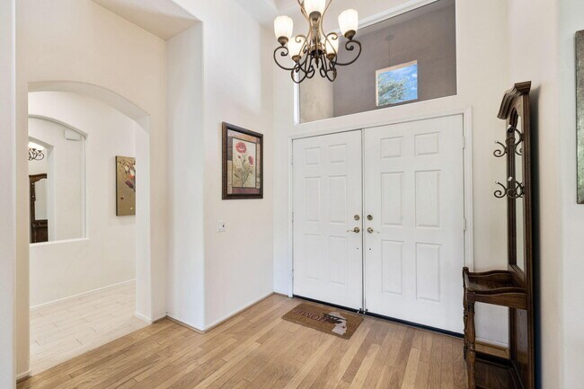 Building Photo - 37468 Westridge Ave