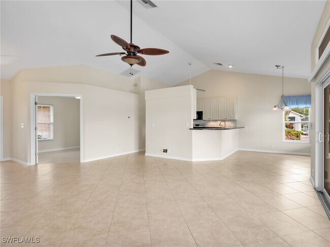 Building Photo - 3563 Kent Dr