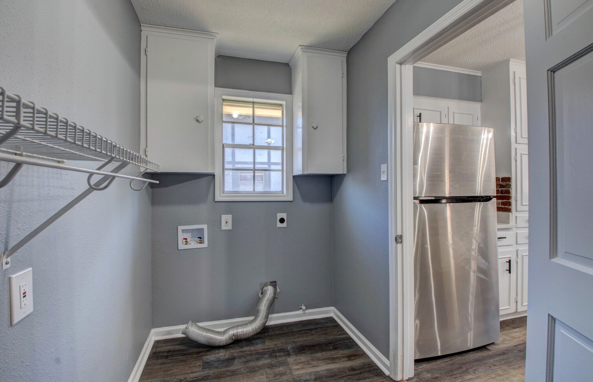 Indoor Washer Dryer Hookup - 11315 Ethan Allen Dr