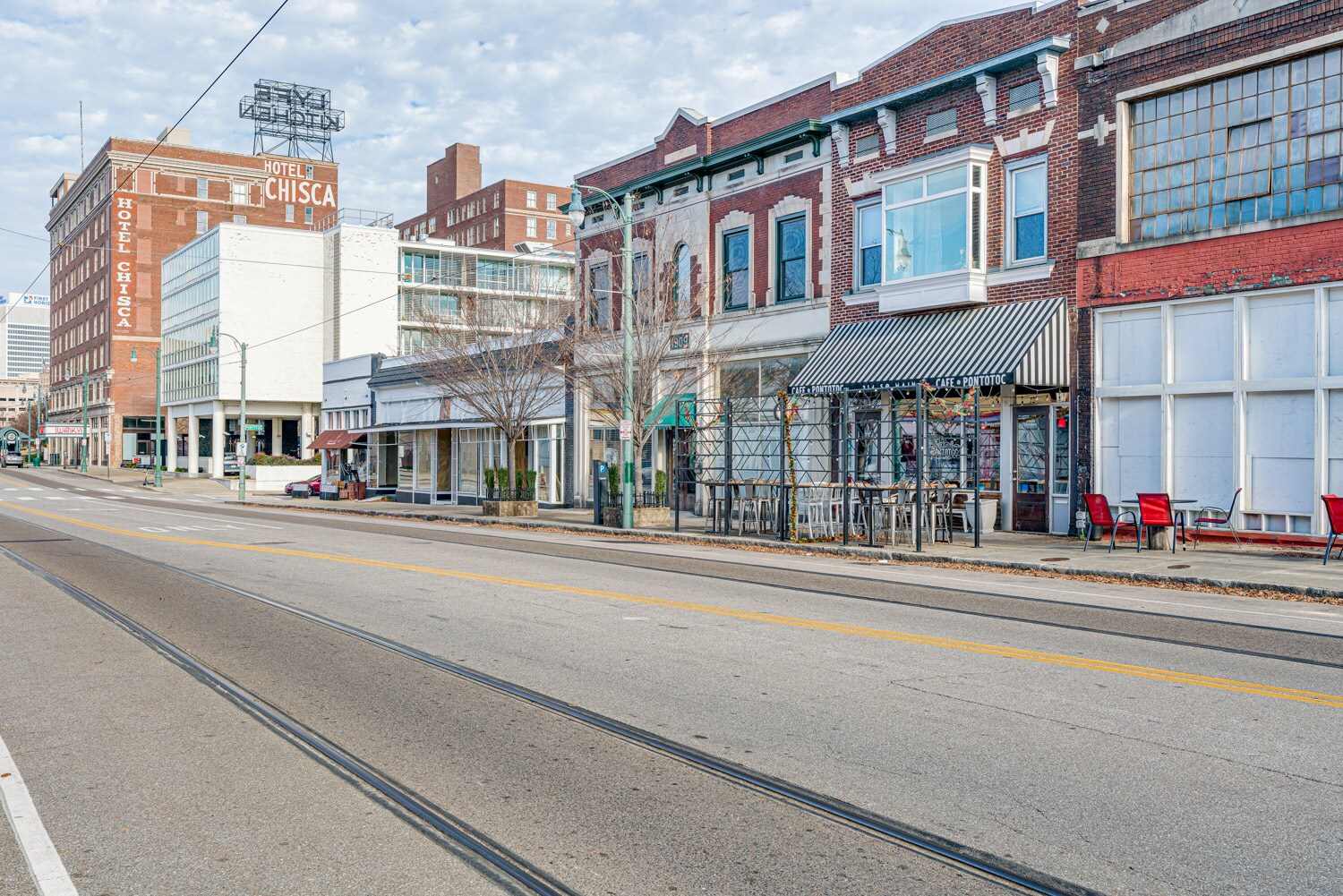 Building Photo - 310 S Main St