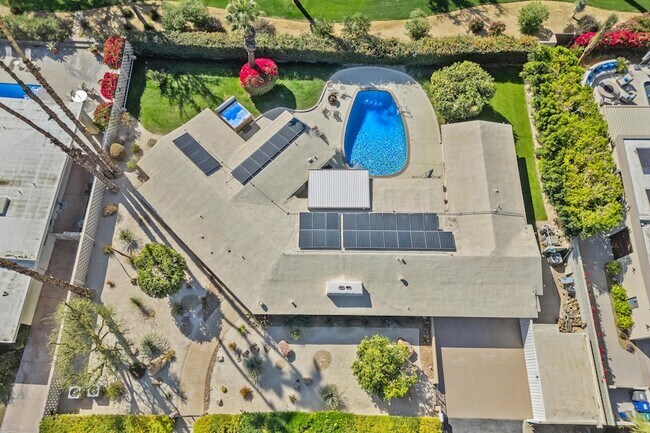 Building Photo - 70801 Fairway Dr