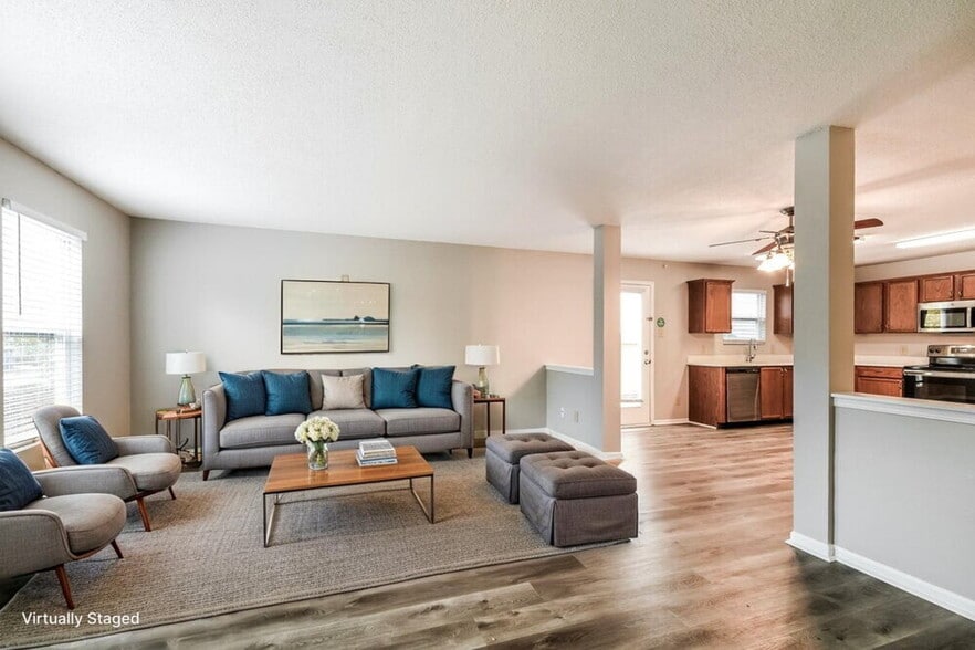 Building Photo - 14390 Black Farm Dr