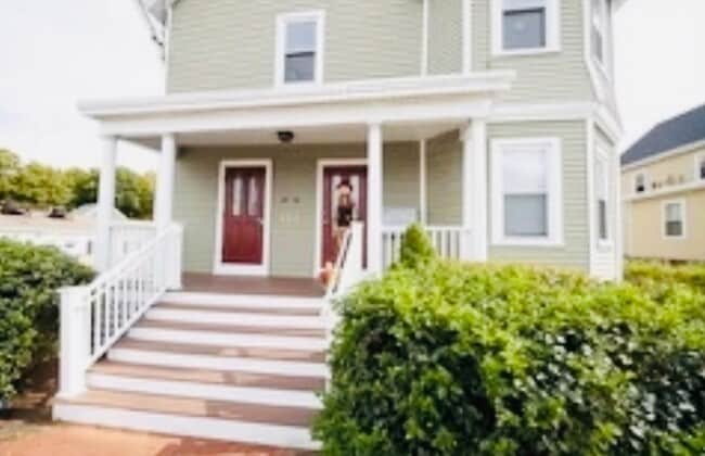 Building Photo - 22 Main St