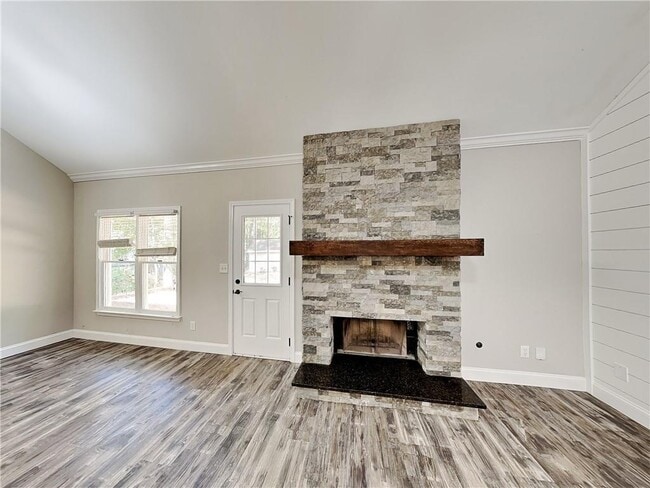 Building Photo - 365 Widewater Dr