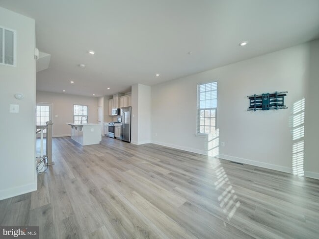 Building Photo - 9502 Autumn Berry Pl