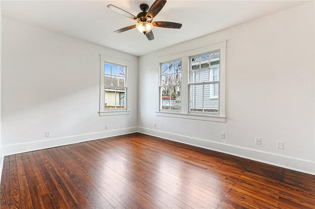 Primary Bedroom - 3033 Robert St