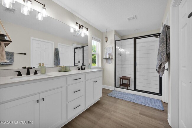 Building Photo - 409 Honeycomb Trl