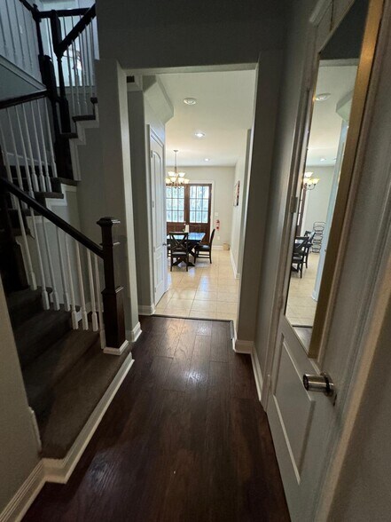 Building Photo - 4261 Carlene St