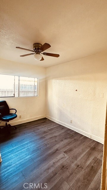 Building Photo - 1221 W 59th St