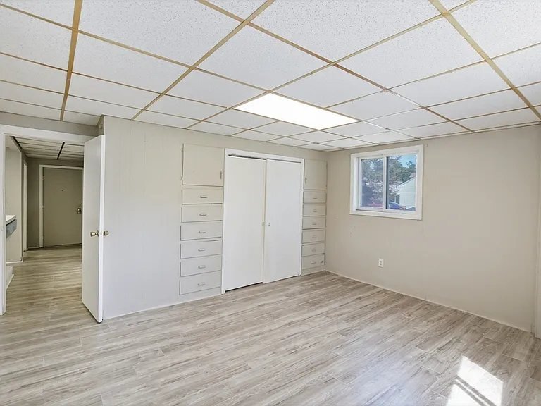 Building Photo - 27 St Paul St