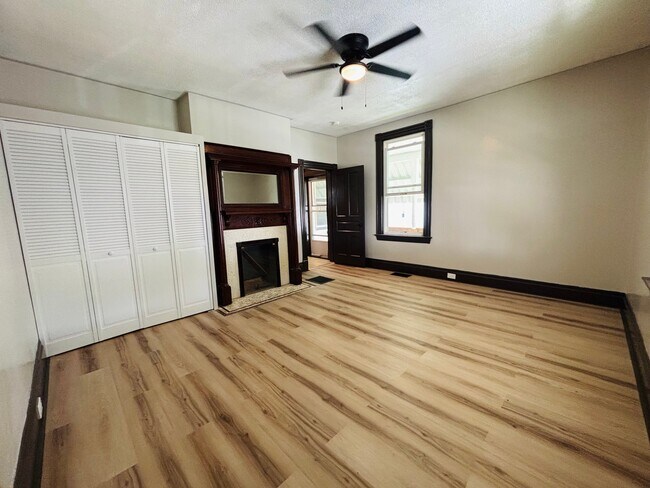 Building Photo - 38 Hall Ave