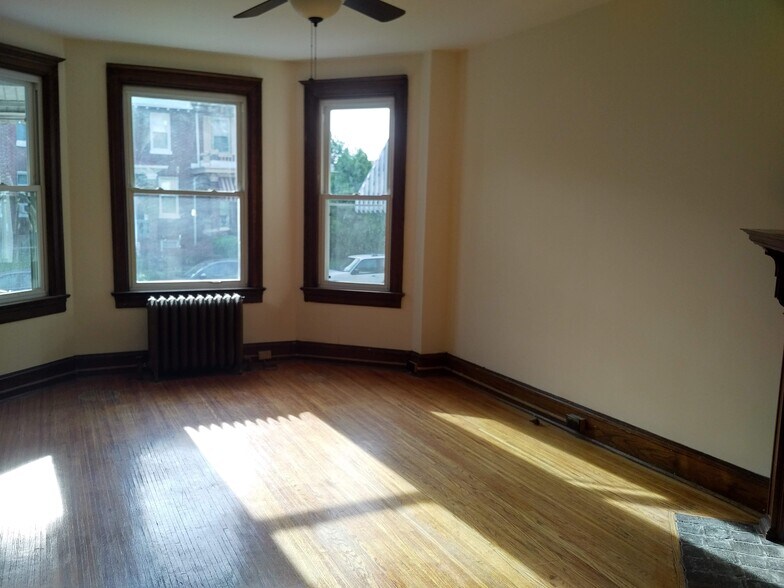 Building Photo - 3630 Warder St NW