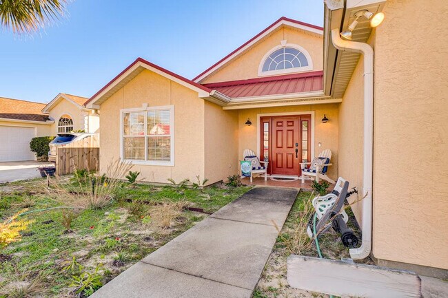 Building Photo - 21405 Palm Ave