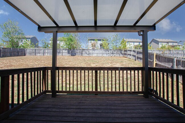 Building Photo - Pet Friendly Three Bedroom with Bonus!