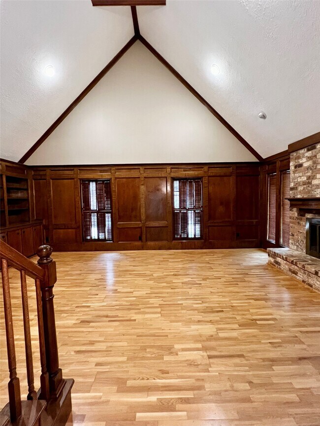 Building Photo - 17527 Forest Mist Dr