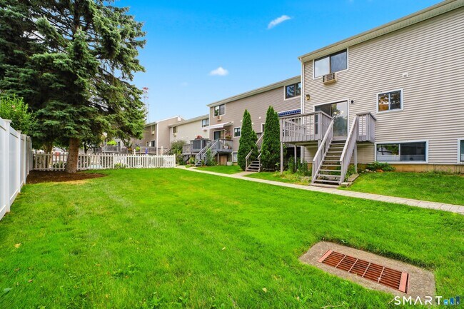 Building Photo - 50 Alvord Ln