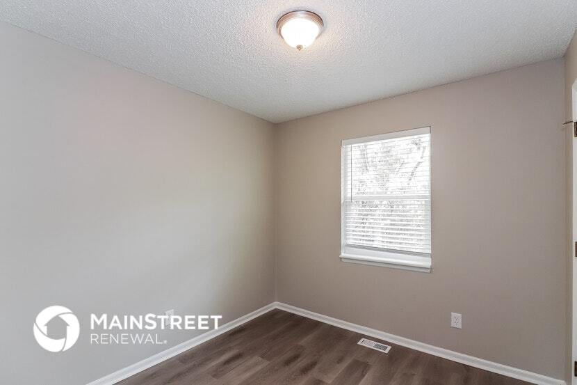 Building Photo - 15505 Vicie Ave